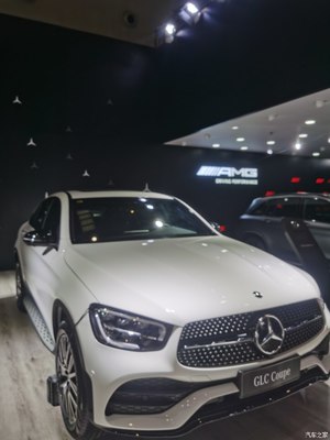 glc300奔驰价格,glc300奔驰价格及图片